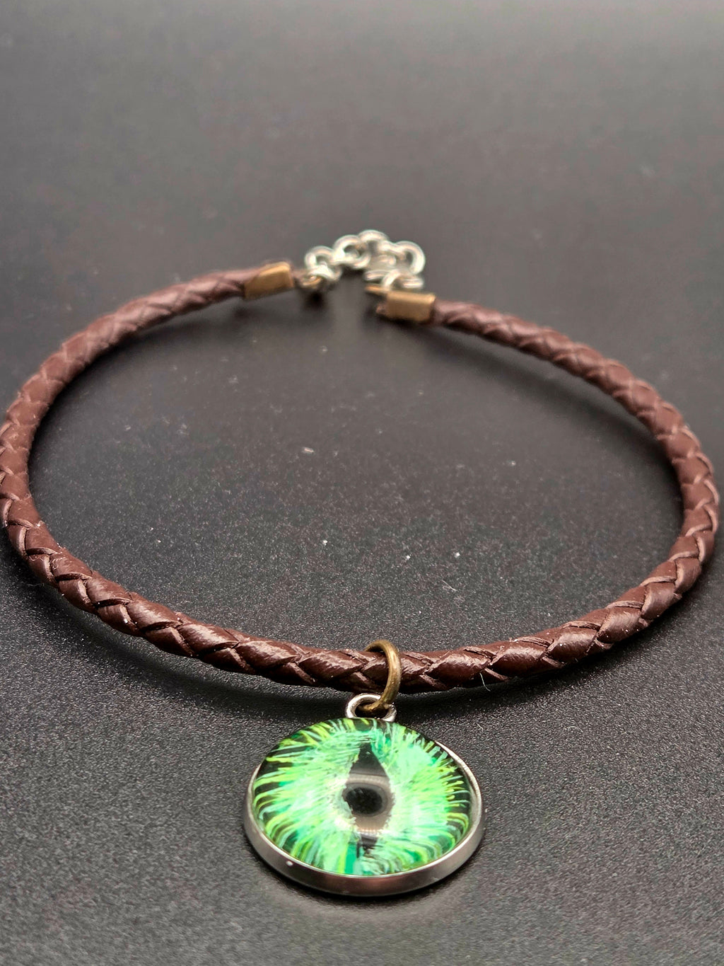 Green dragon eye bracelet