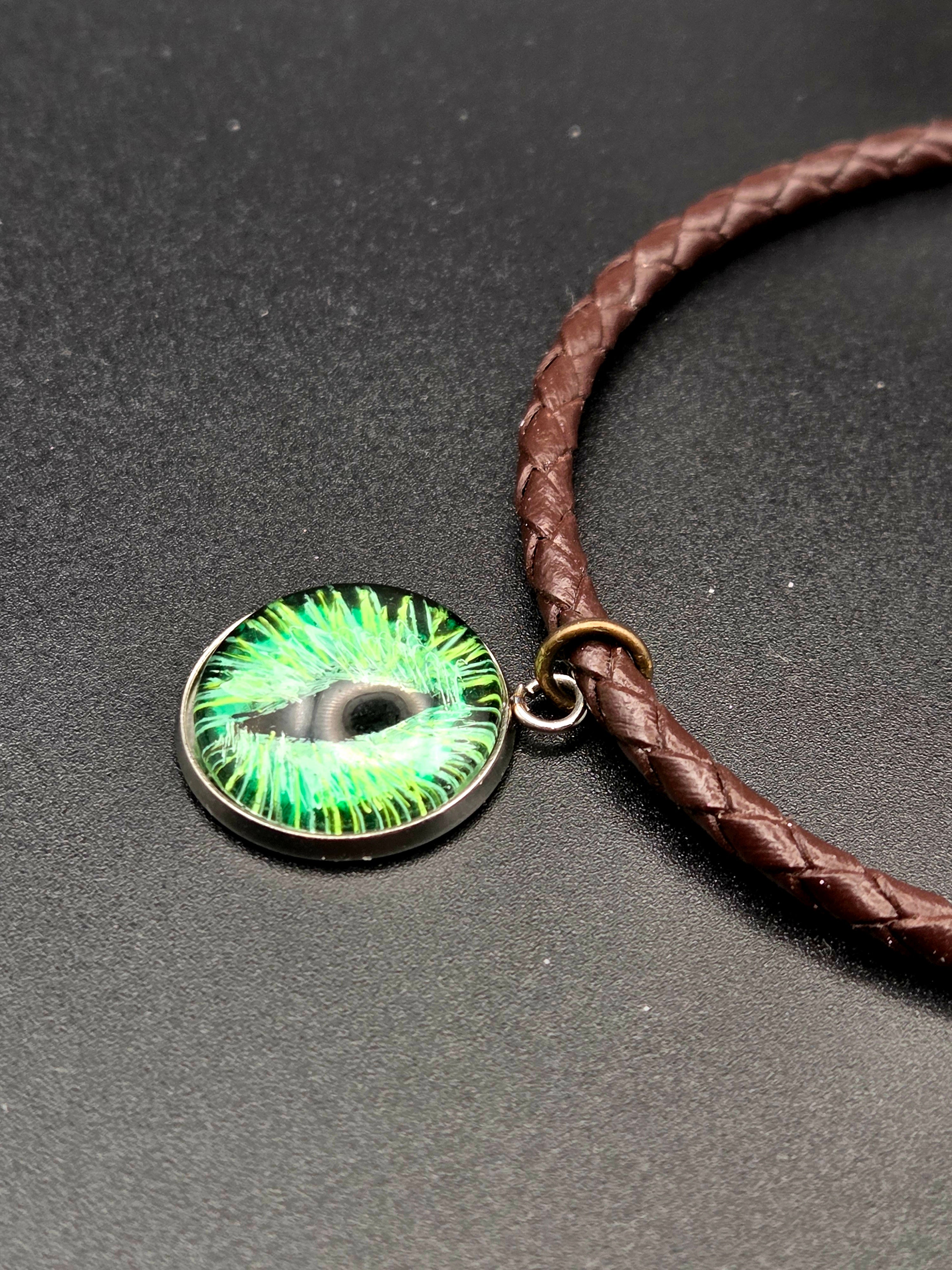 Green dragon eye bracelet